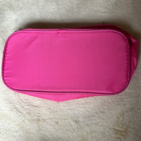 Pink travel bag - Picture 2 of 7